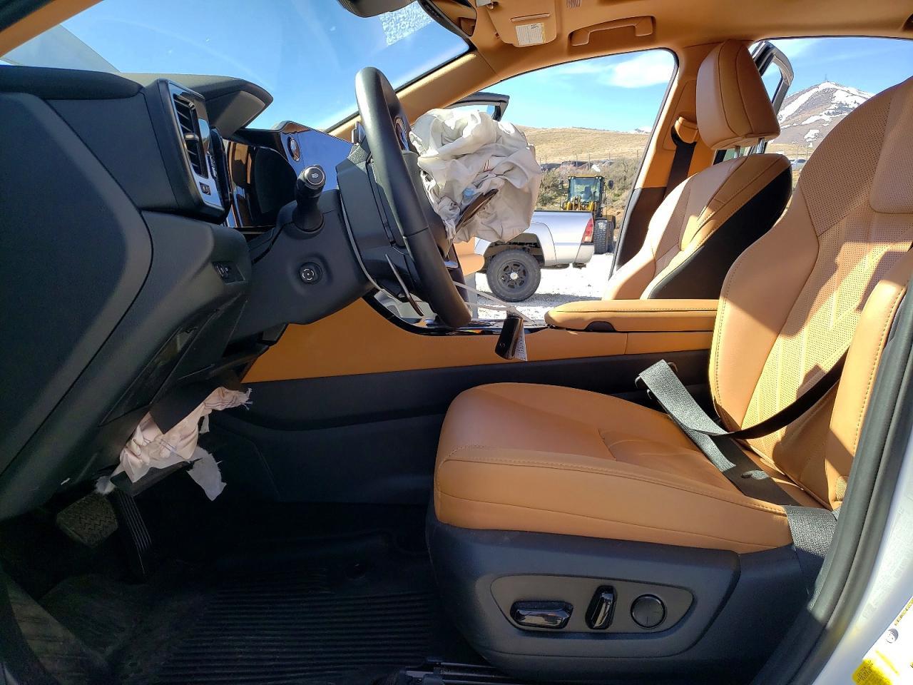 2026 Lexus Nx 450H+ Premium - zdjęcie 7