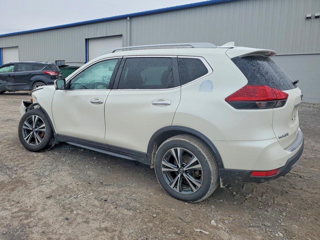 2020 Nissan Rogue Sv - zdjęcie 2