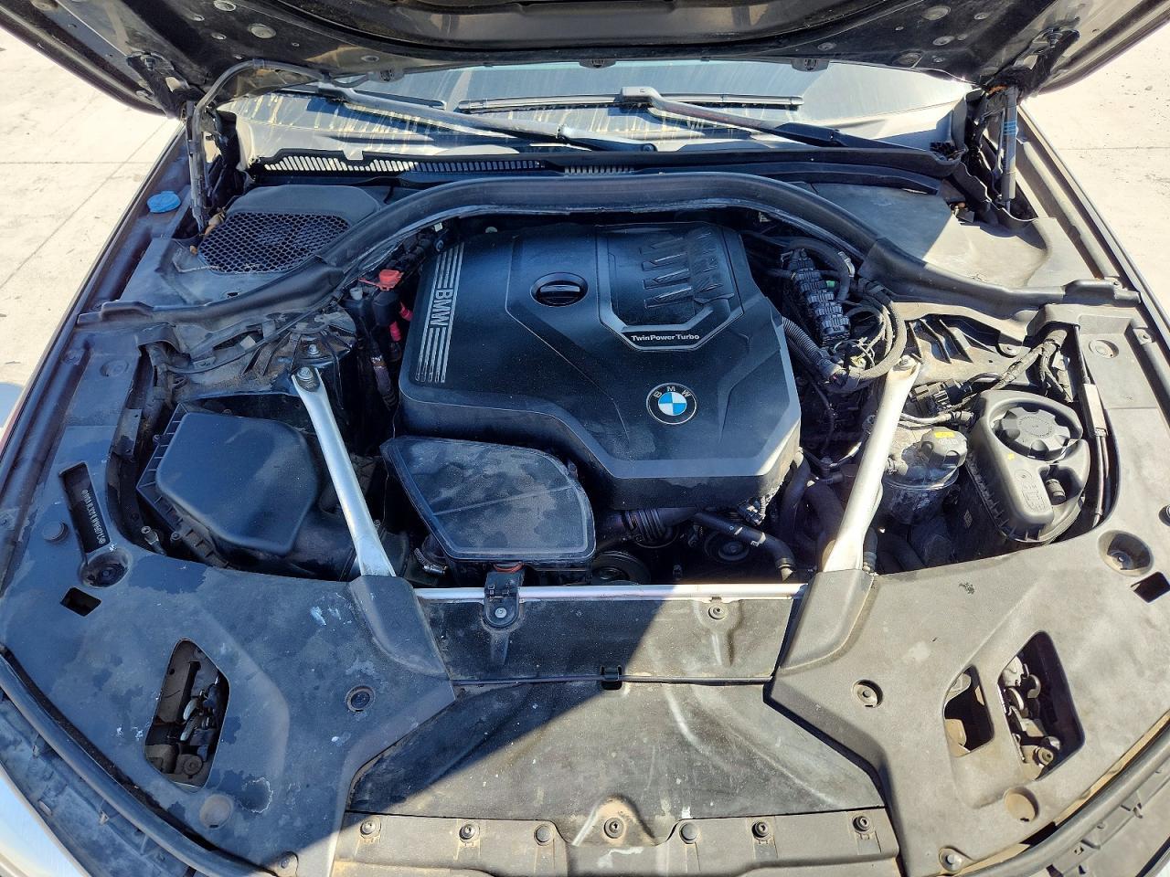 2020 BMW 530 I - zdjęcie 11
