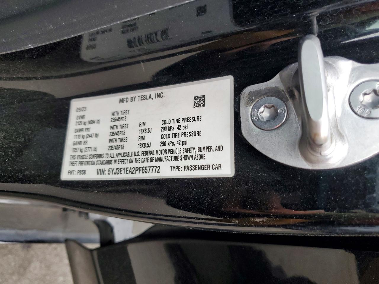 2023 Tesla Model 3 - zdjęcie 12