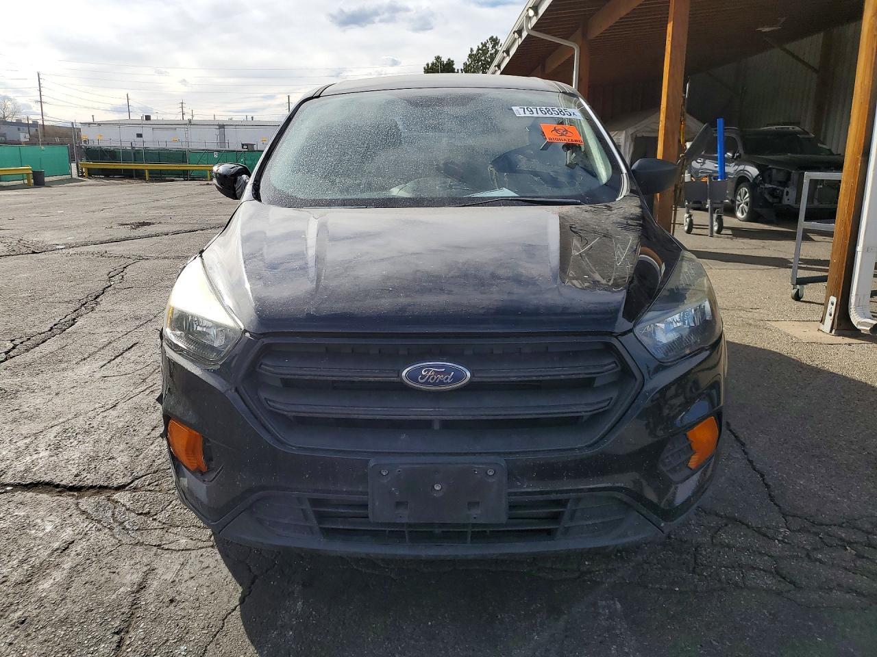 2019 Ford Escape S - zdjęcie 5