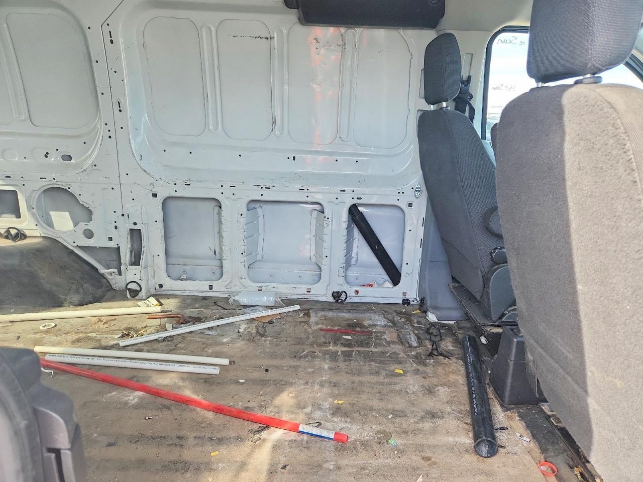 2015 Ford Transit T-150 - zdjęcie 11