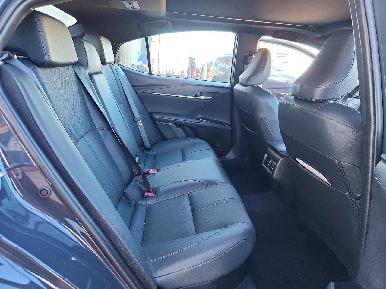 2025 Toyota Camry Xse - zdjęcie 10