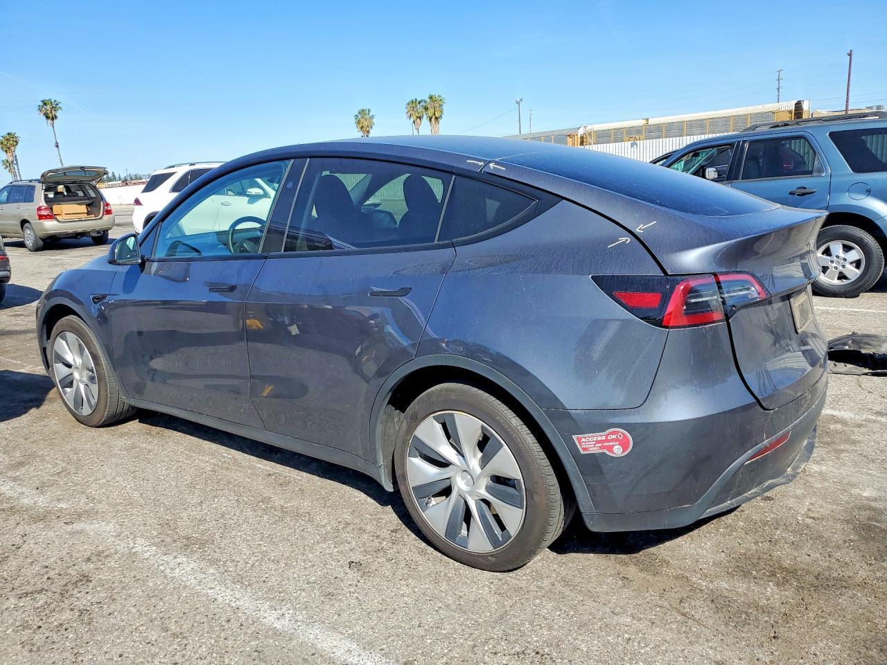 2023 Tesla Model Y - zdjęcie 2