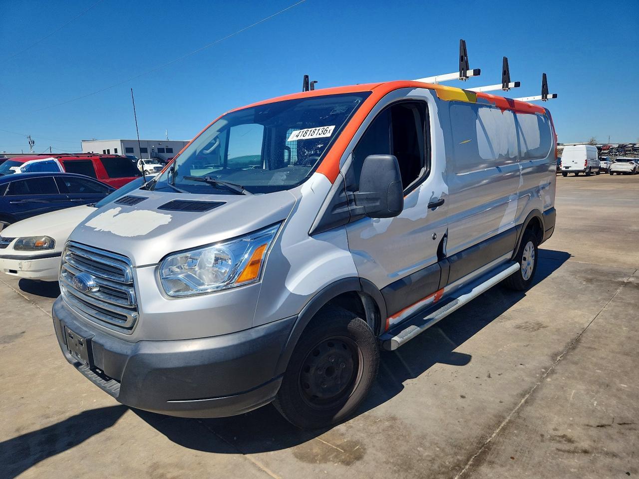 2019 Ford Transit T - zdjęcie główne