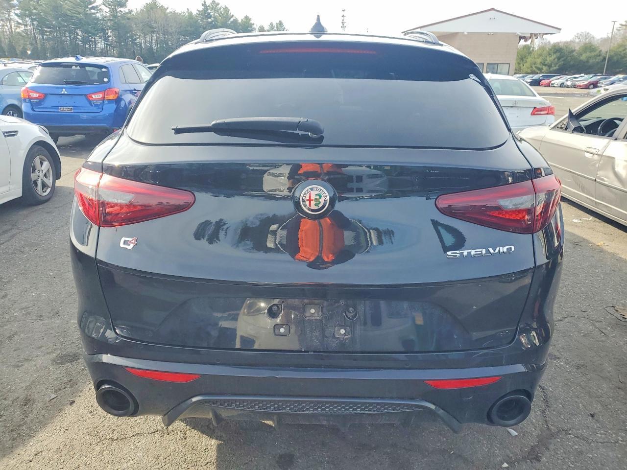 2023 Alfa Romeo Stelvio Ti - zdjęcie 6
