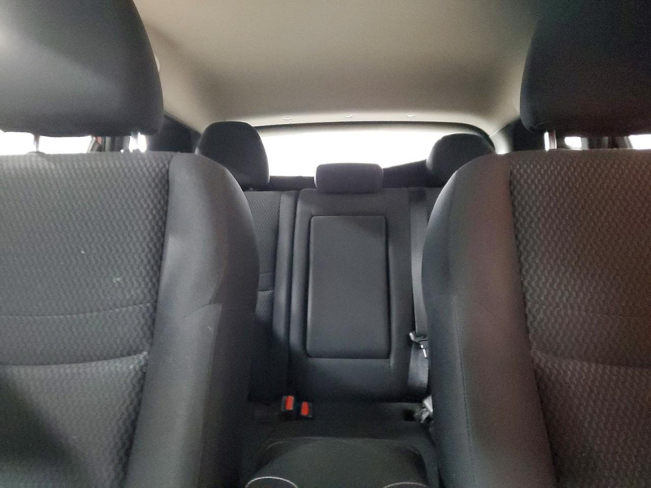 2020 Nissan Rogue Sport S - zdjęcie 10