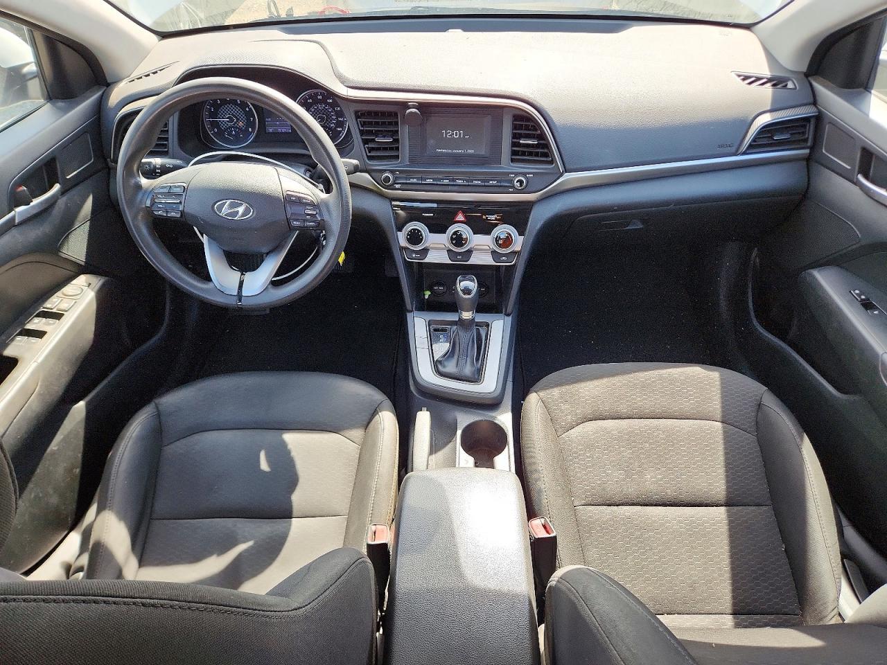 2019 Hyundai Elantra Se - zdjęcie 8