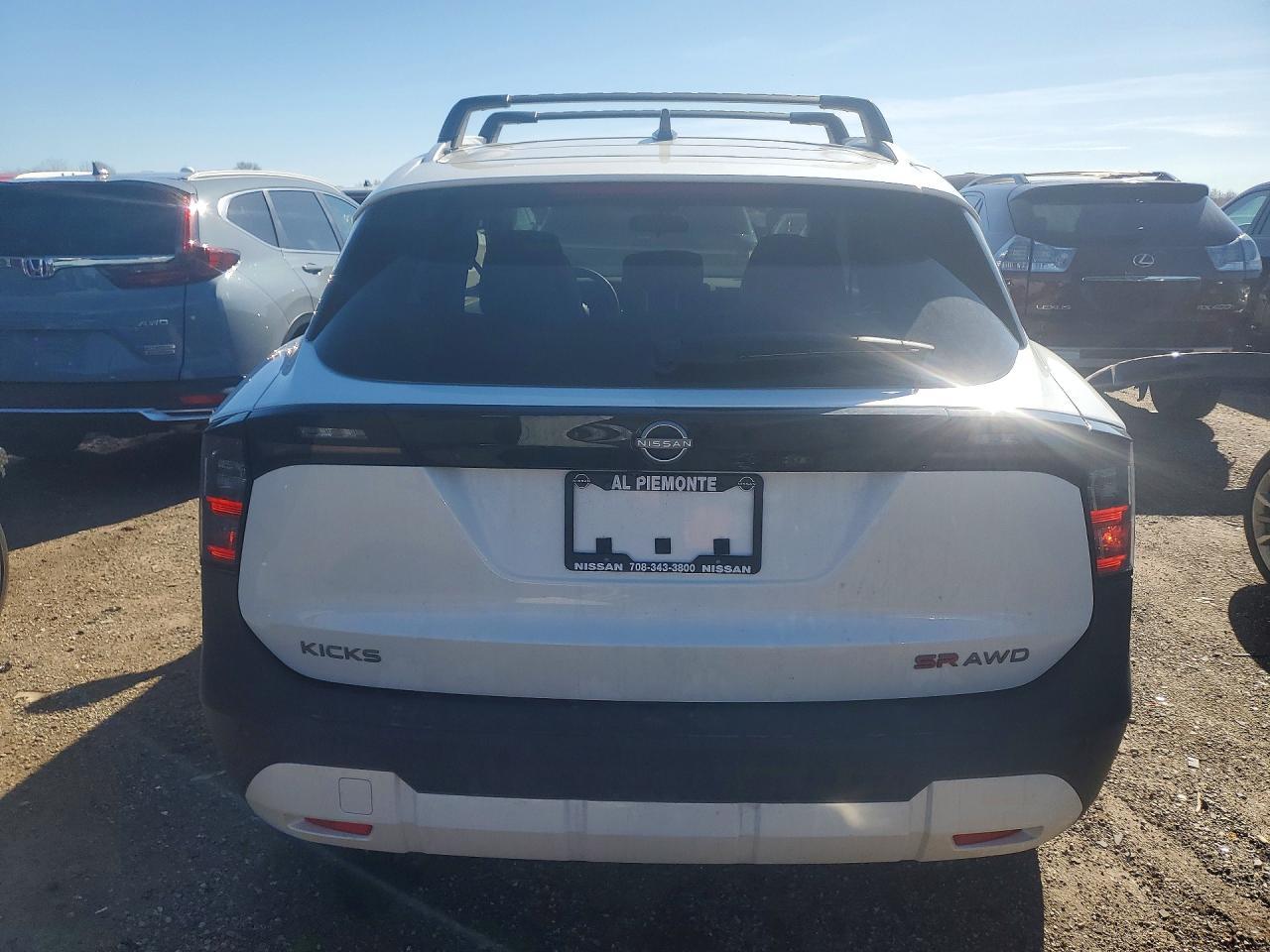 2026 Nissan Kicks Sr - zdjęcie 6