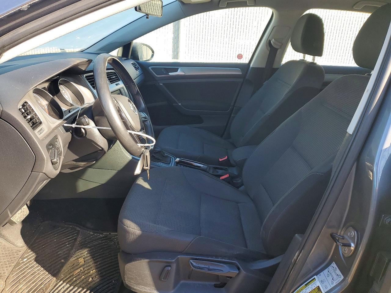 2016 Volkswagen Golf S - zdjęcie 7
