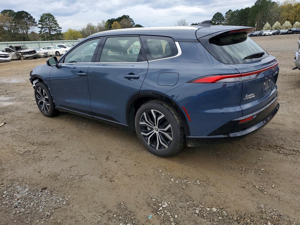 2025 Toyota Crown Signia Xle - zdjęcie 2