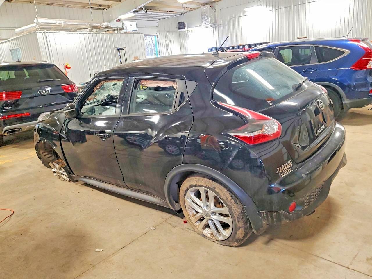 2016 Nissan Juke S - zdjęcie 2