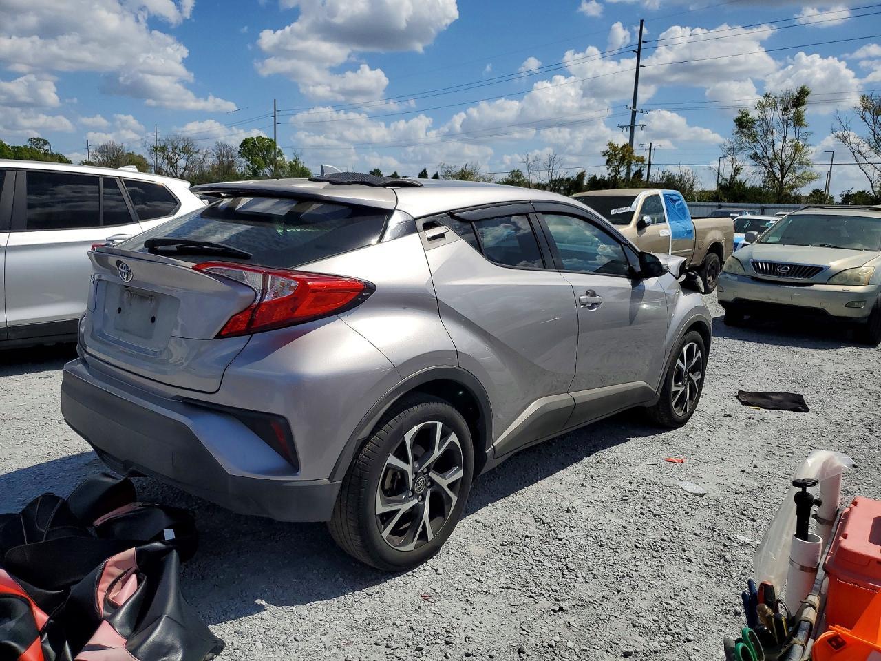 2018 Toyota C-Hr Xle - zdjęcie 3