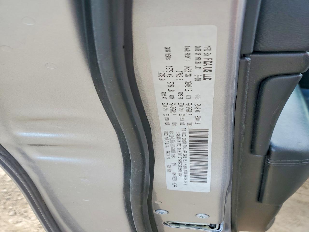 2019 Jeep Grand Cherokee Laredo - zdjęcie 13