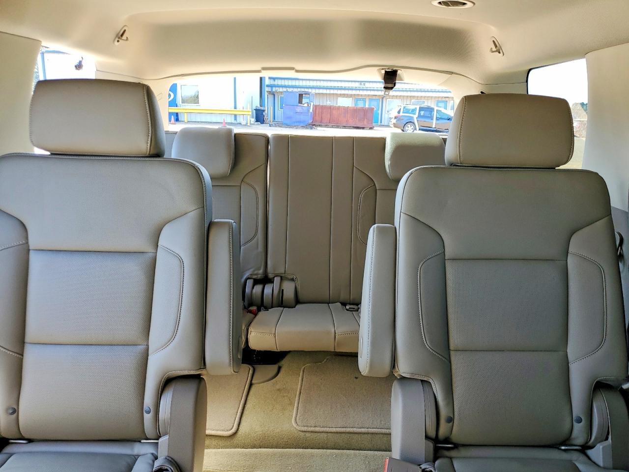 2017 Chevrolet Tahoe C1500 Premier - zdjęcie 10
