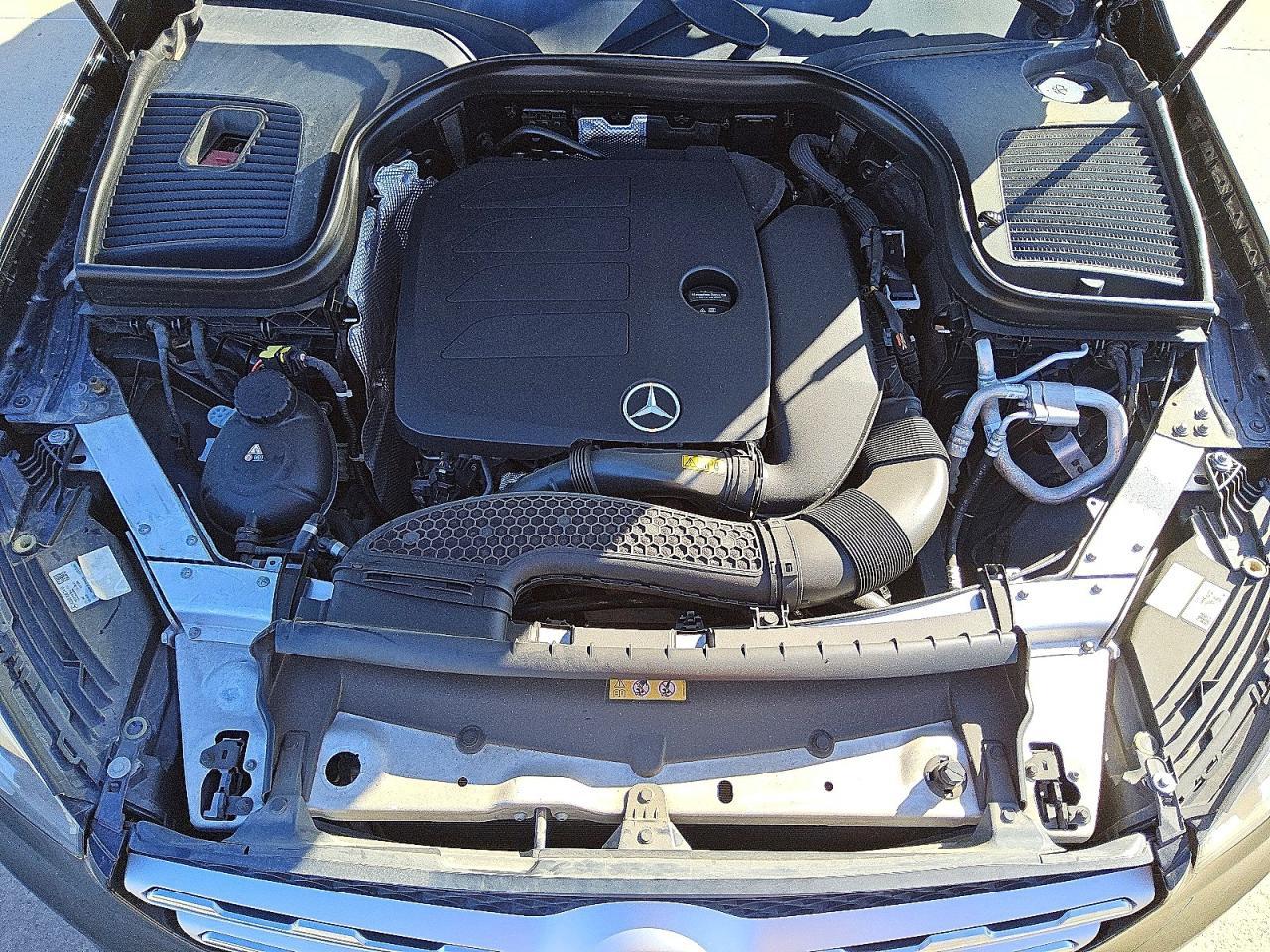 2021 Mercedes-Benz Glc 300 - zdjęcie 12