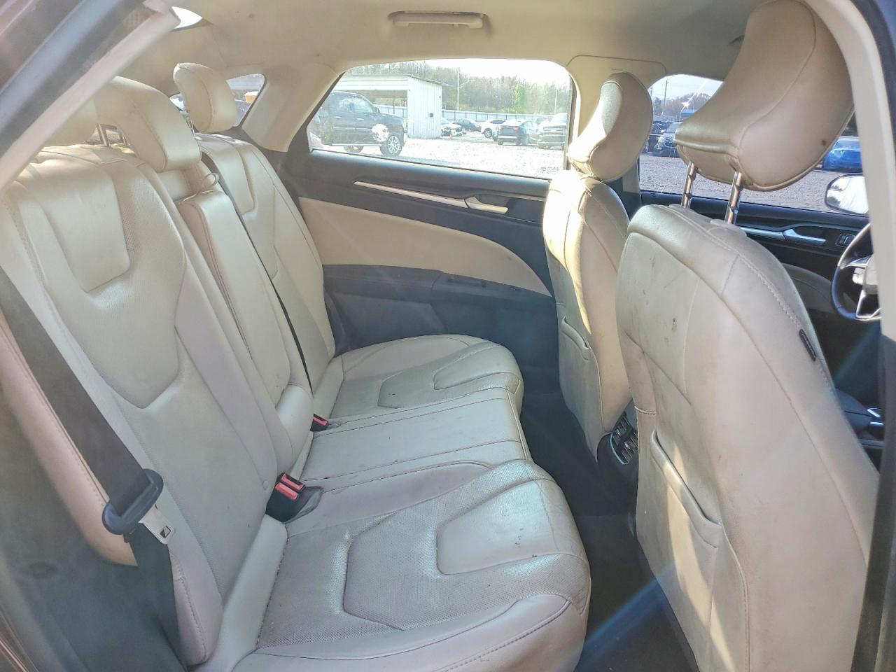 2017 Ford Fusion Titanium - zdjęcie 10