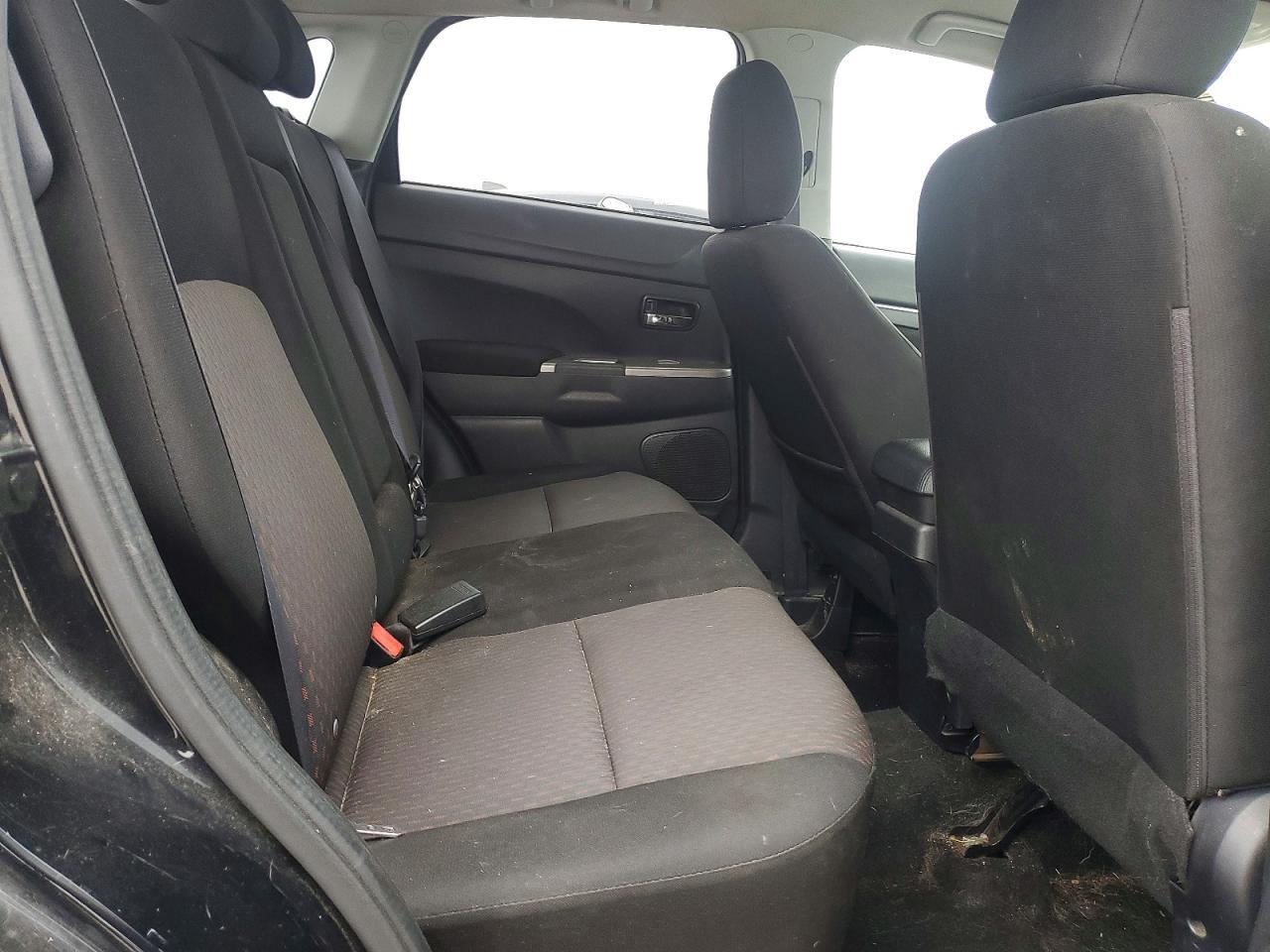 2019 Mitsubishi Outlander Sport Es - zdjęcie 11