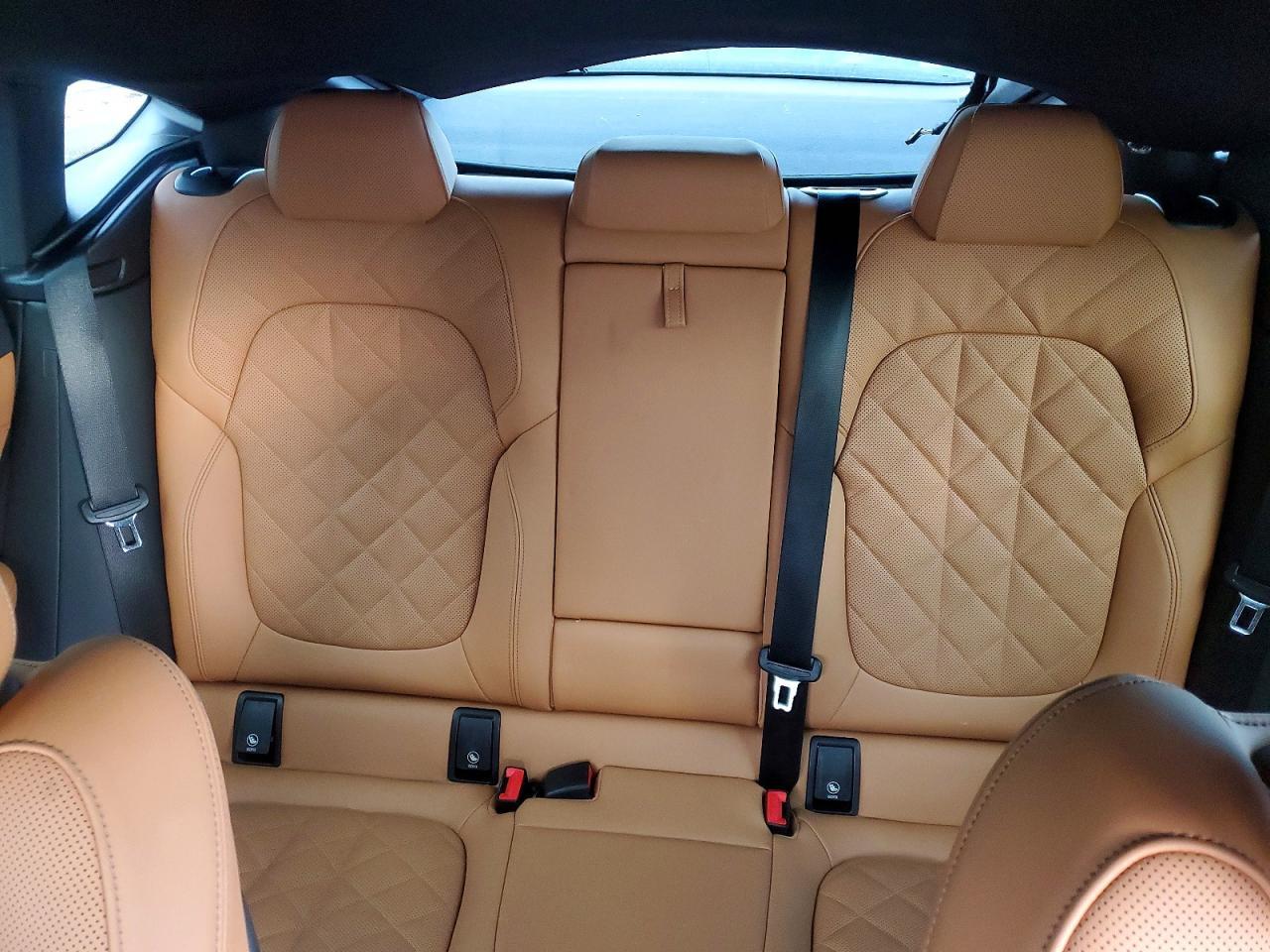 2025 BMW X6 xDrive40I - zdjęcie 10