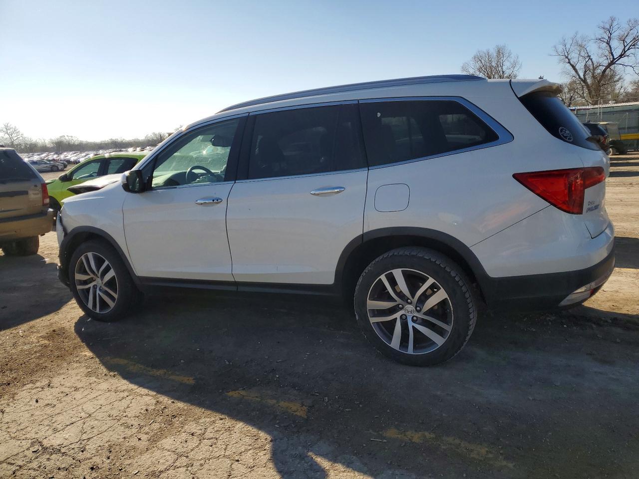 2017 Honda Pilot Elite - zdjęcie 2