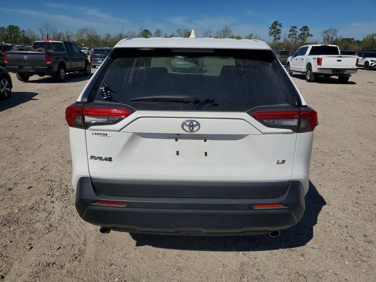 2023 Toyota Rav4 Le - zdjęcie 6
