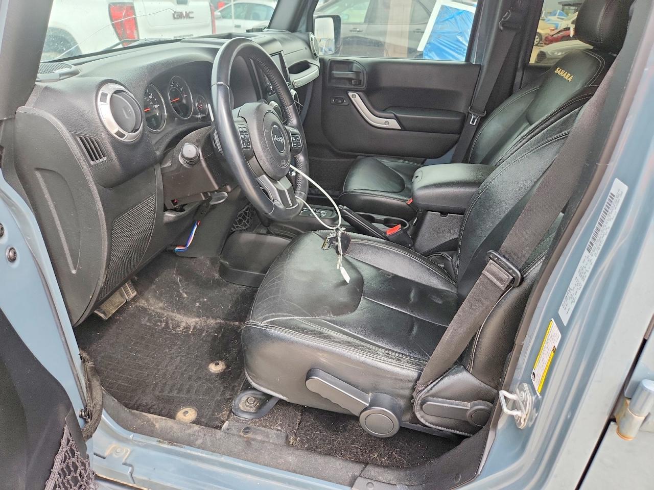 2015 Jeep Wrangler Unlimited Sahara - zdjęcie 7