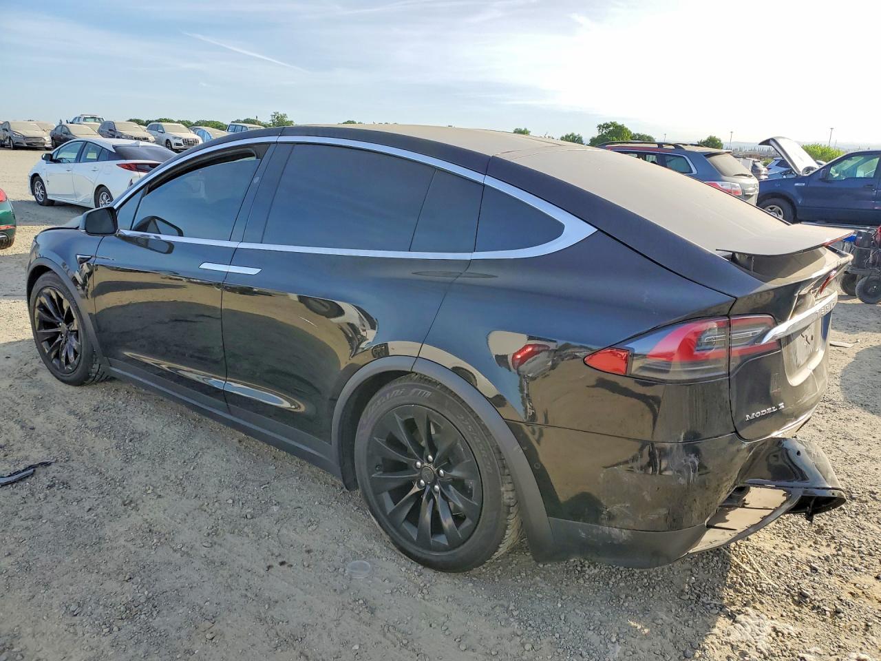2018 Tesla Model X - zdjęcie 2