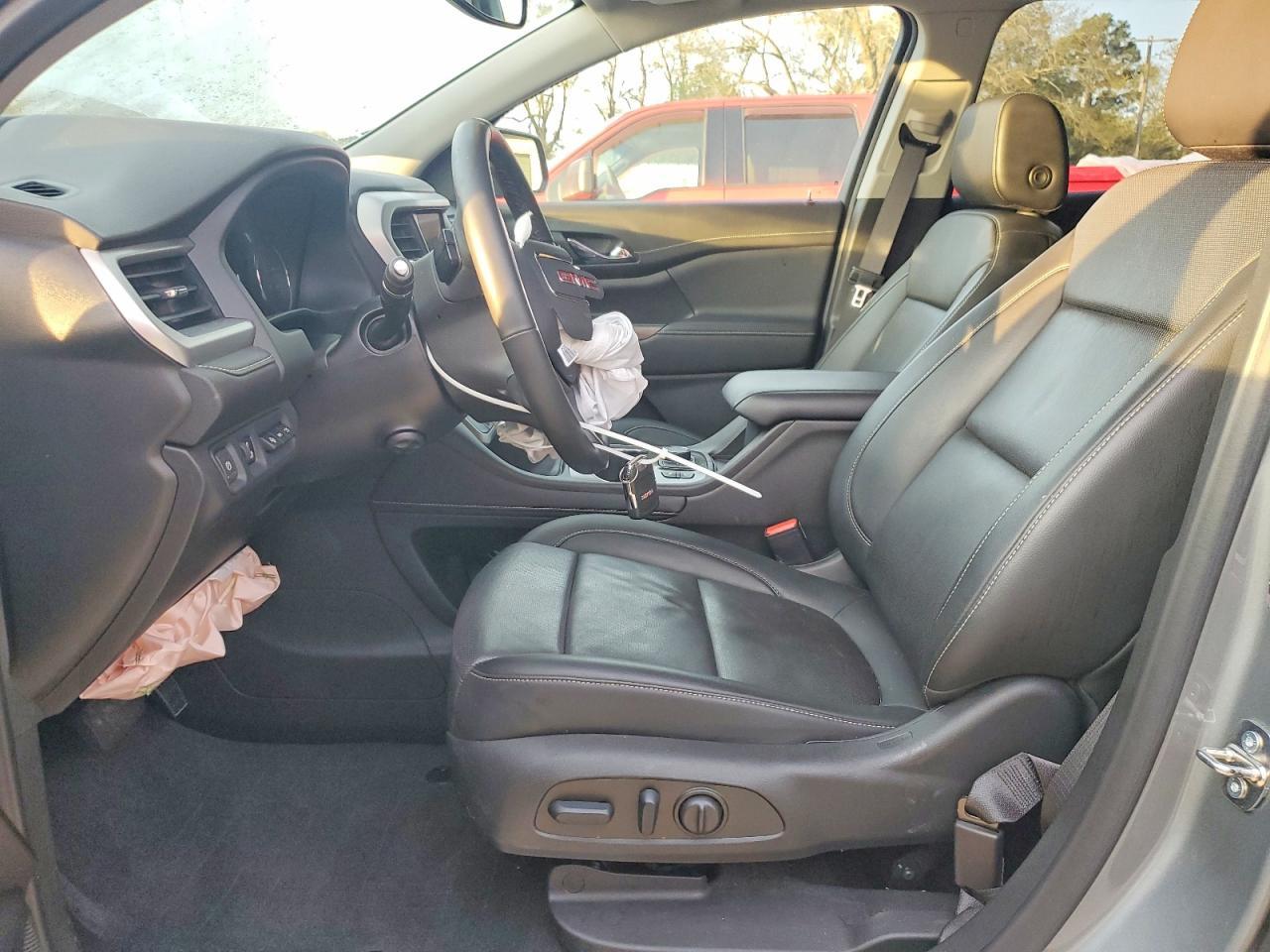 2023 GMC Acadia Slt - zdjęcie 7