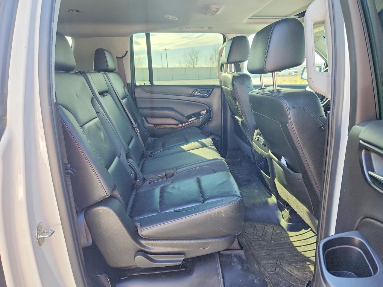 2020 Chevrolet Suburban K1500 Lt - zdjęcie 11