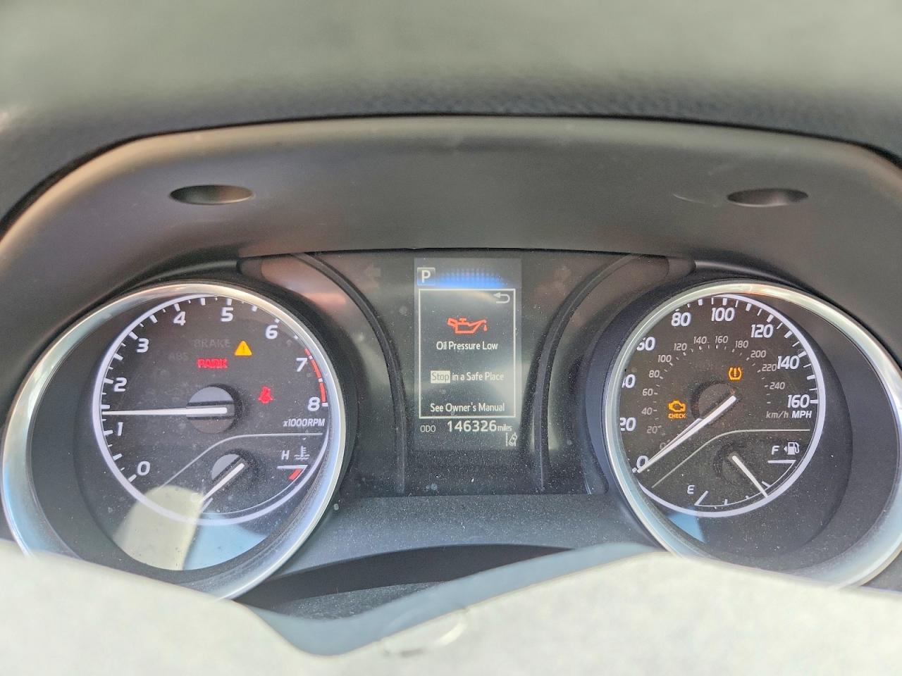 2018 Toyota Camry Le - zdjęcie 9