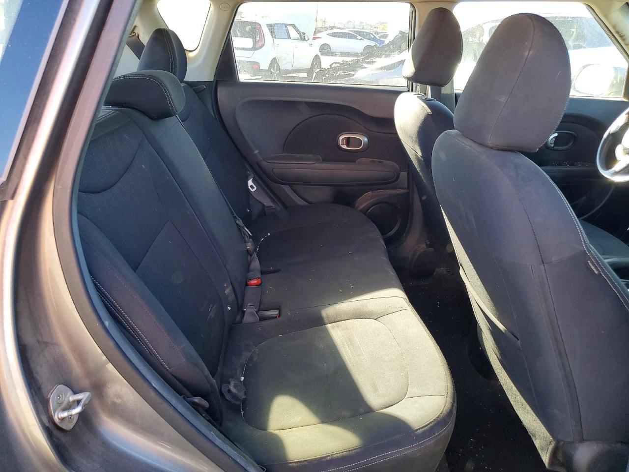 2014 Kia Soul Base - zdjęcie 10