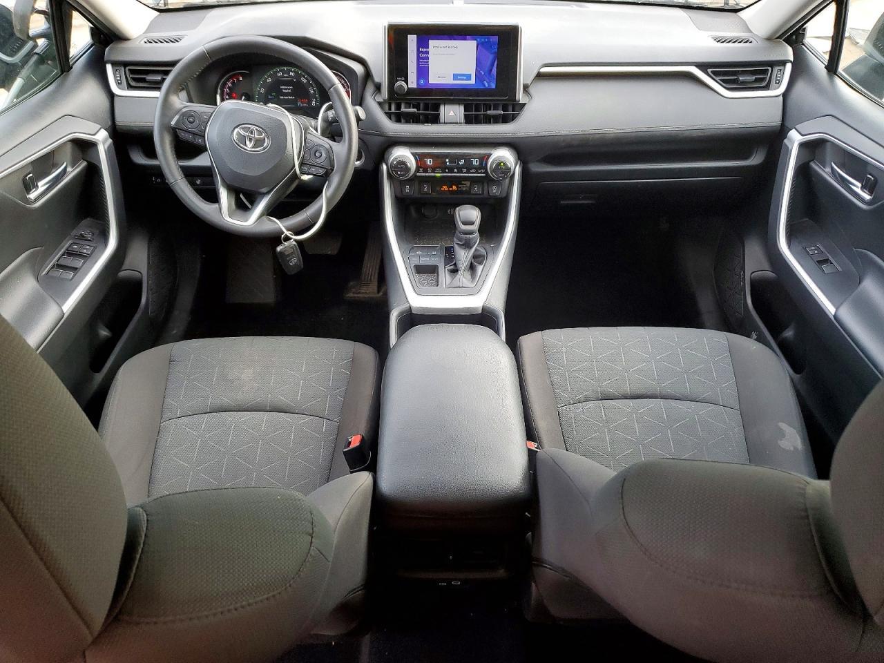 2023 Toyota Rav4 Xle - zdjęcie 8