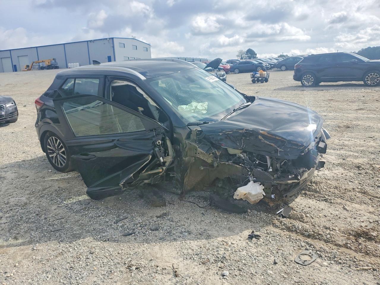 2021 Nissan Kicks Sv - zdjęcie 4