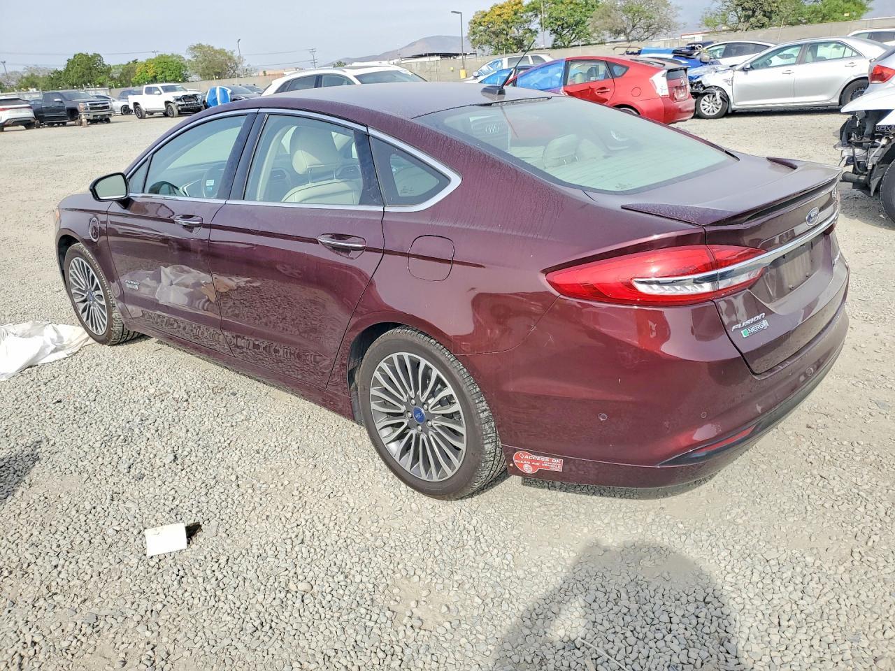 2017 Ford Fusion Titanium Phev - zdjęcie 2