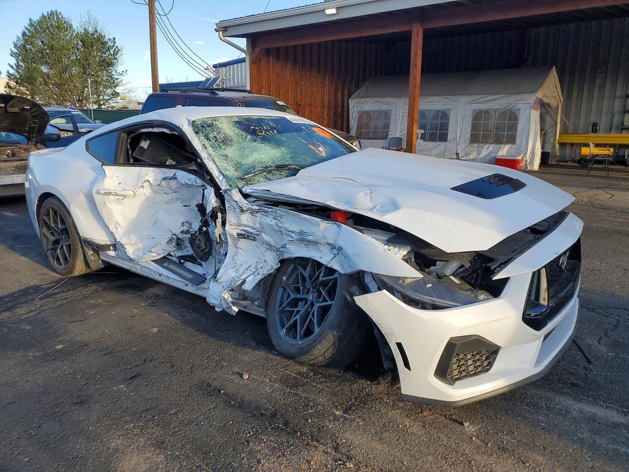 2024 Ford Mustang Gt - zdjęcie 4