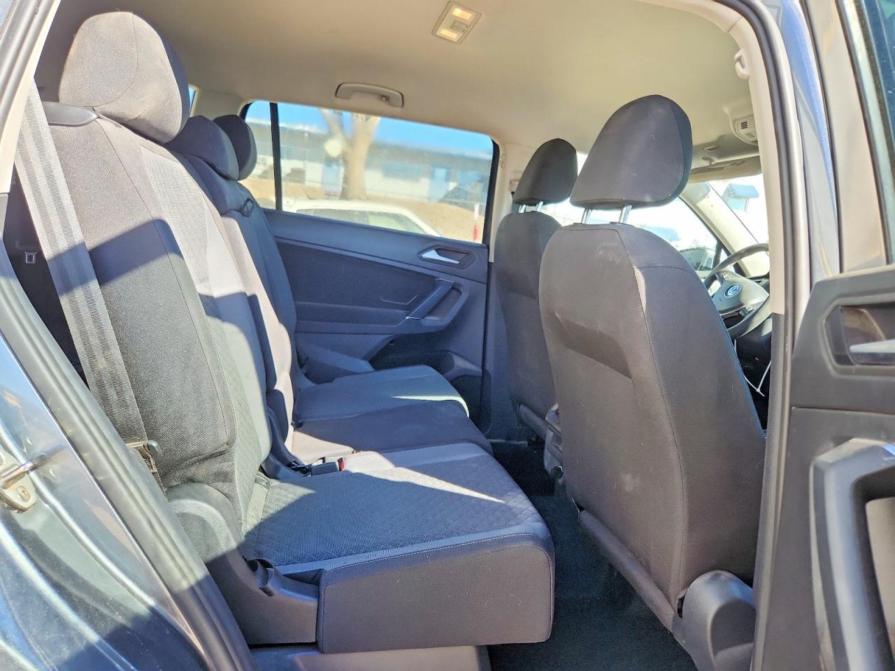 2020 Volkswagen Tiguan S - zdjęcie 11