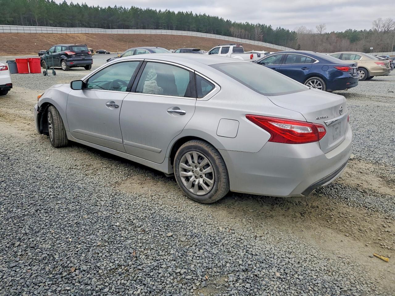 2016 Nissan Altima 2.5 - zdjęcie 2