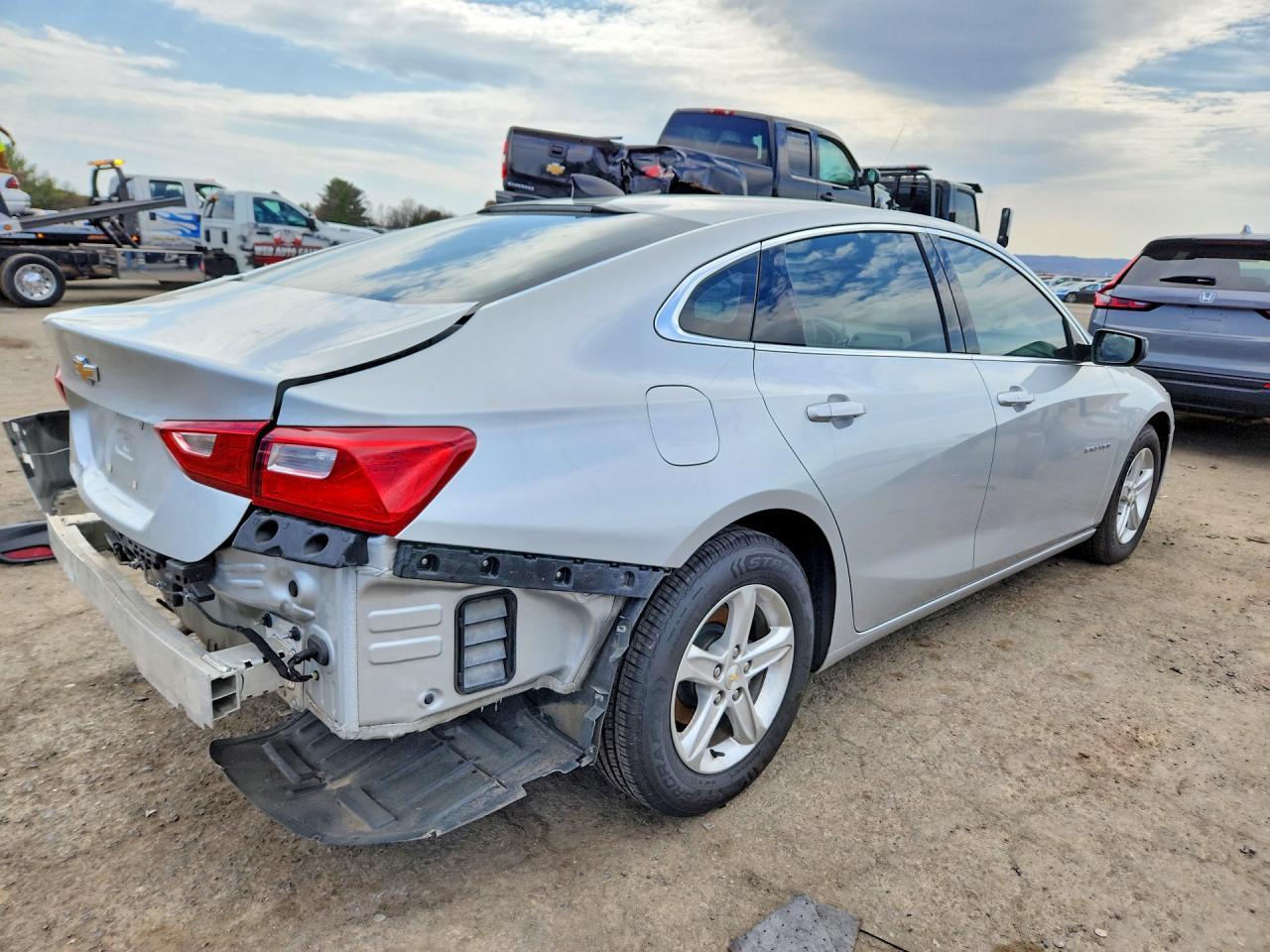 2020 Chevrolet Malibu Ls - zdjęcie 3