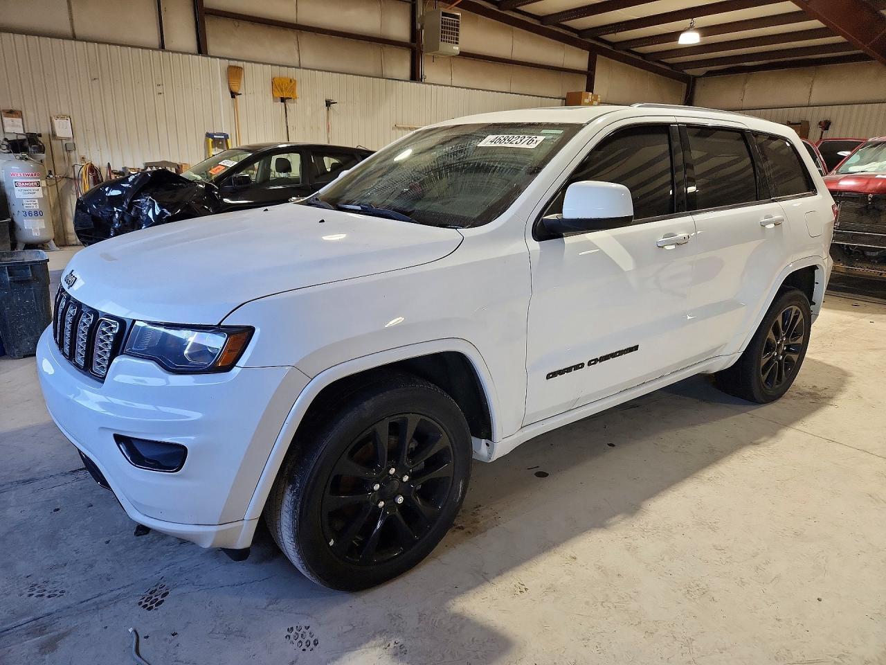 2018 Jeep Gr Cher - zdjęcie główne