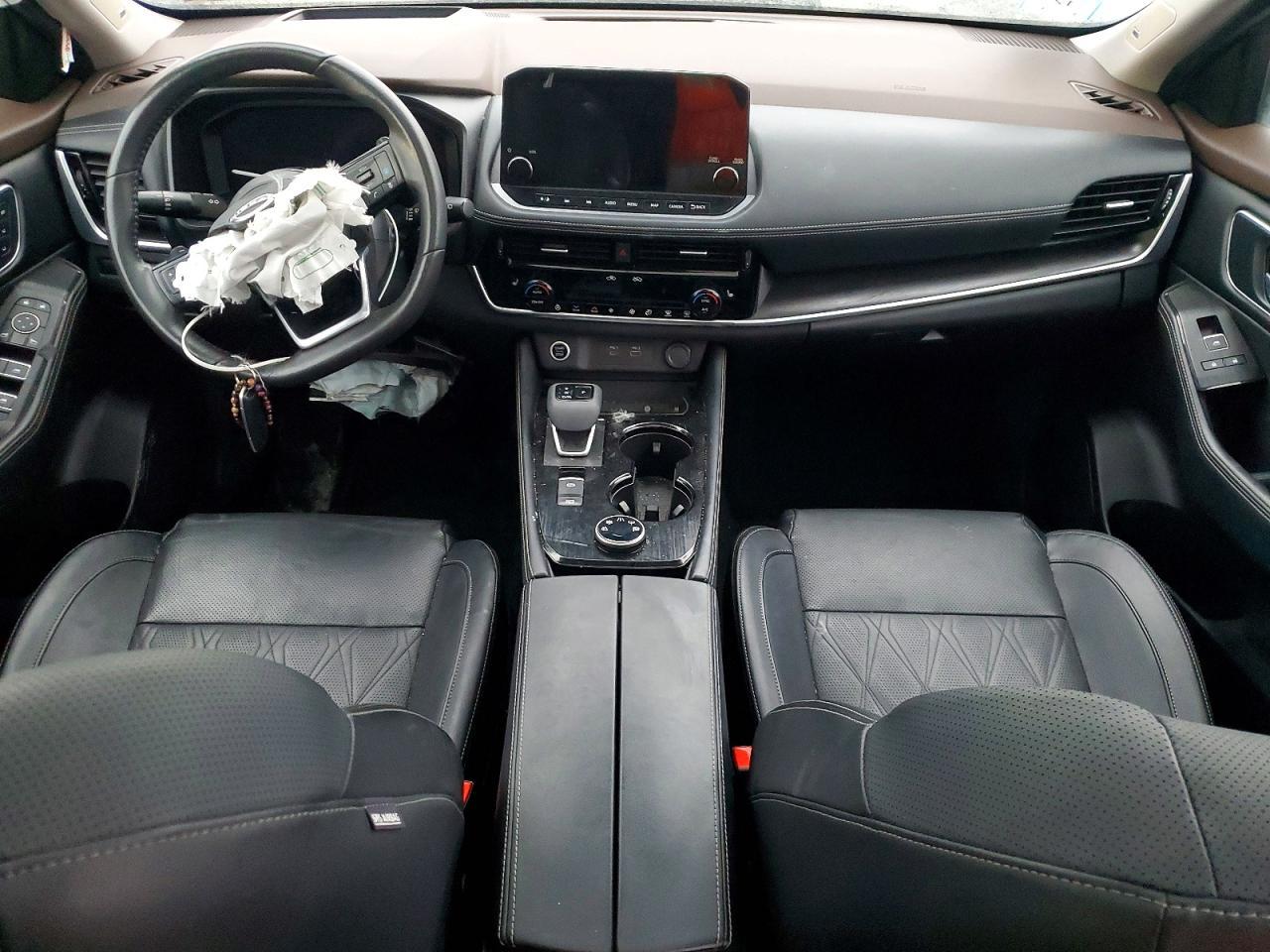 2023 Nissan Rogue Platinum - zdjęcie 8