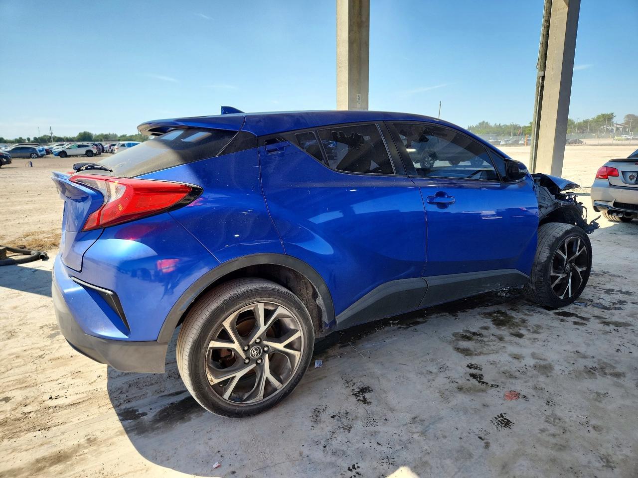 2018 Toyota C-Hr Xle Premium - zdjęcie 3