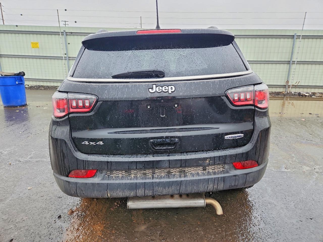 2020 Jeep Compass Latitude - zdjęcie 6