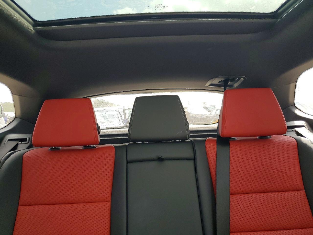2025 BMW X1 xDrive28I - zdjęcie 10
