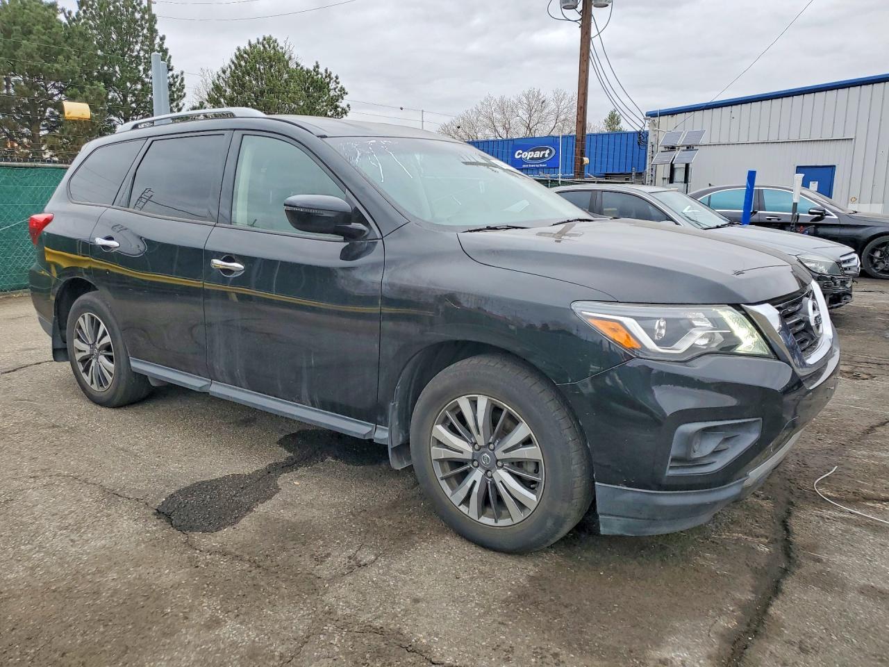 2019 Nissan Pathfinder S - zdjęcie 4