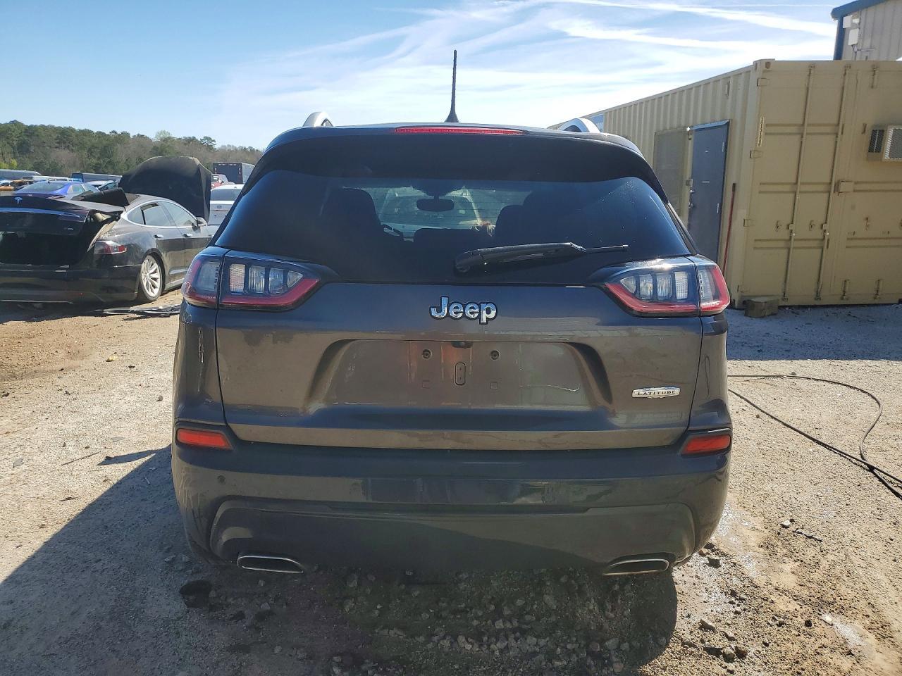 2019 Jeep Cherokee Latitude Plus - zdjęcie 6