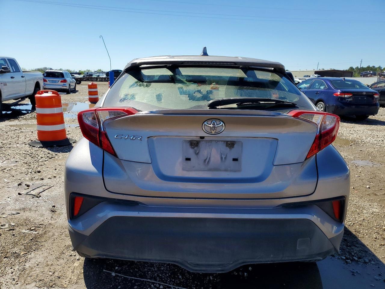 2019 Toyota C-Hr Xle - zdjęcie 6