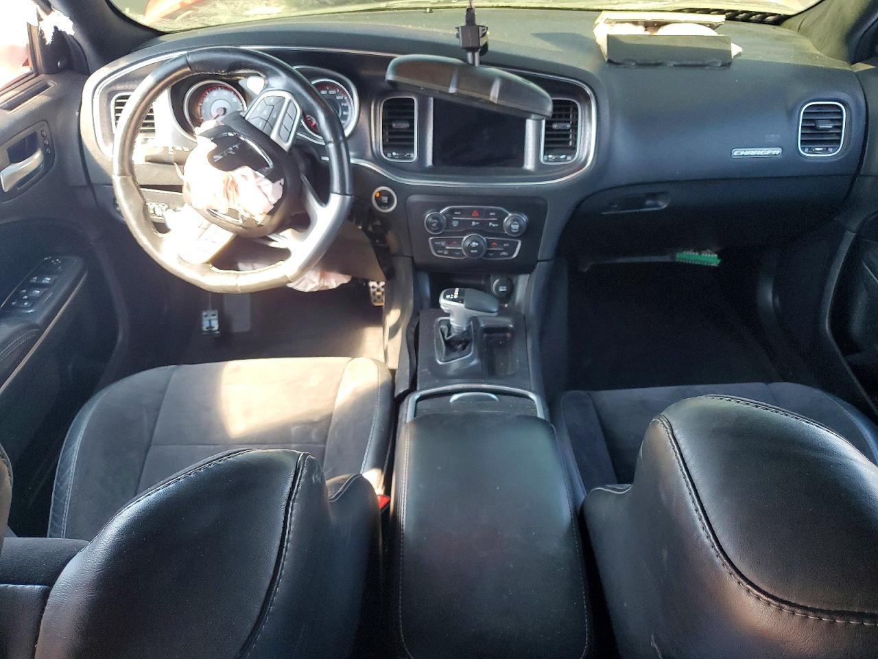 2016 Dodge Charger R - zdjęcie 8