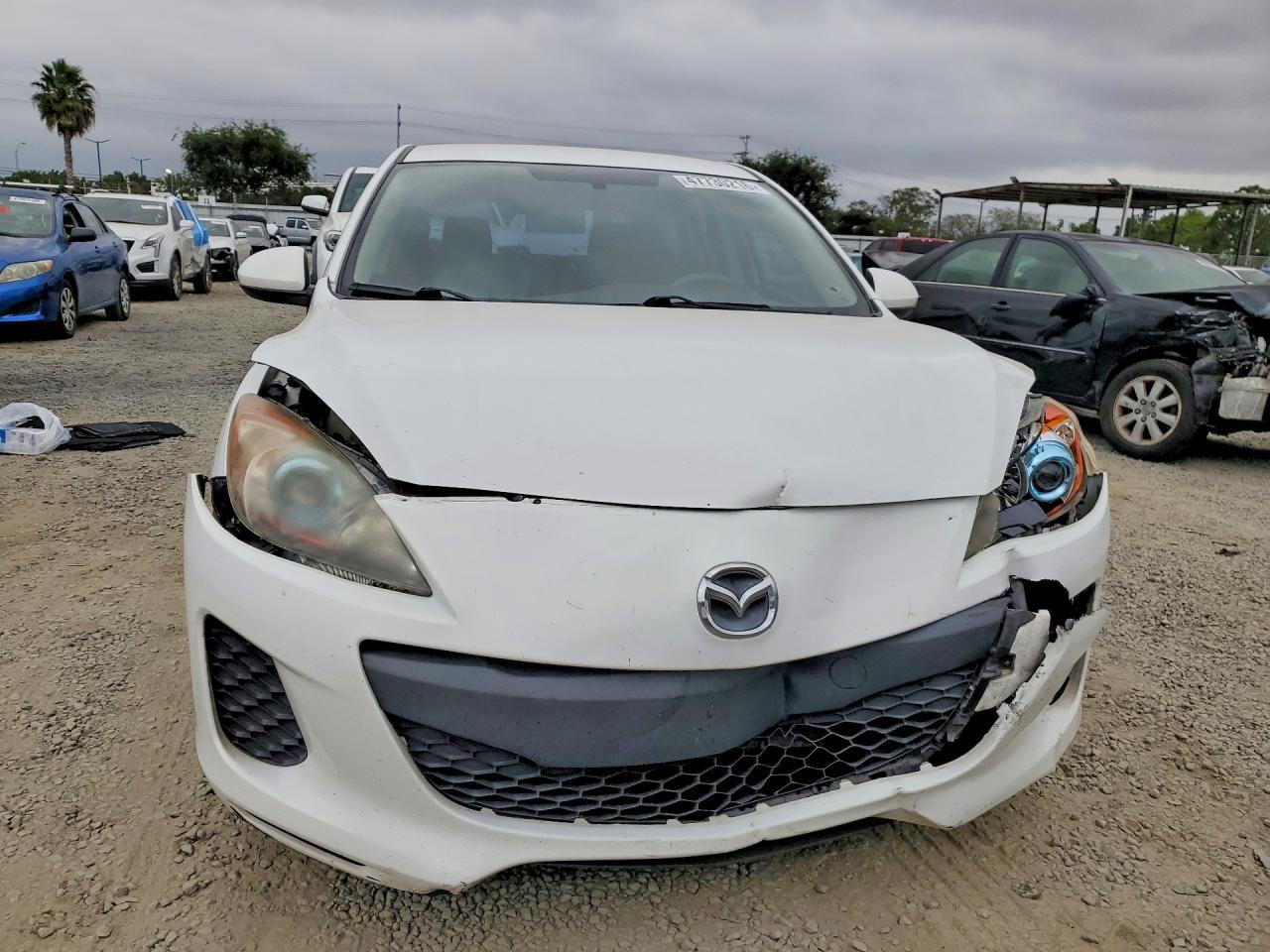 2013 Mazda 3 I - zdjęcie 5