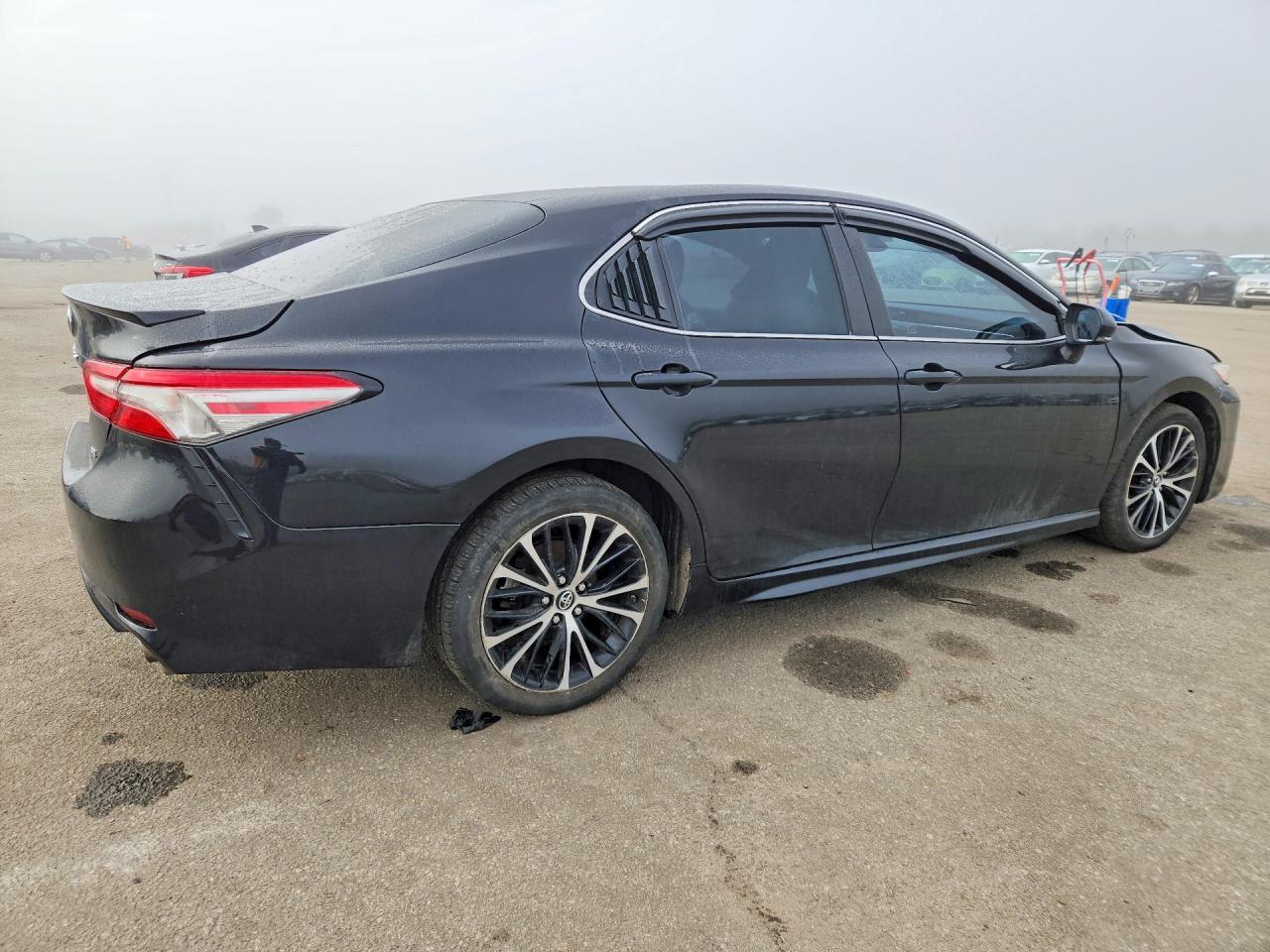 2018 Toyota Camry Se - zdjęcie 3