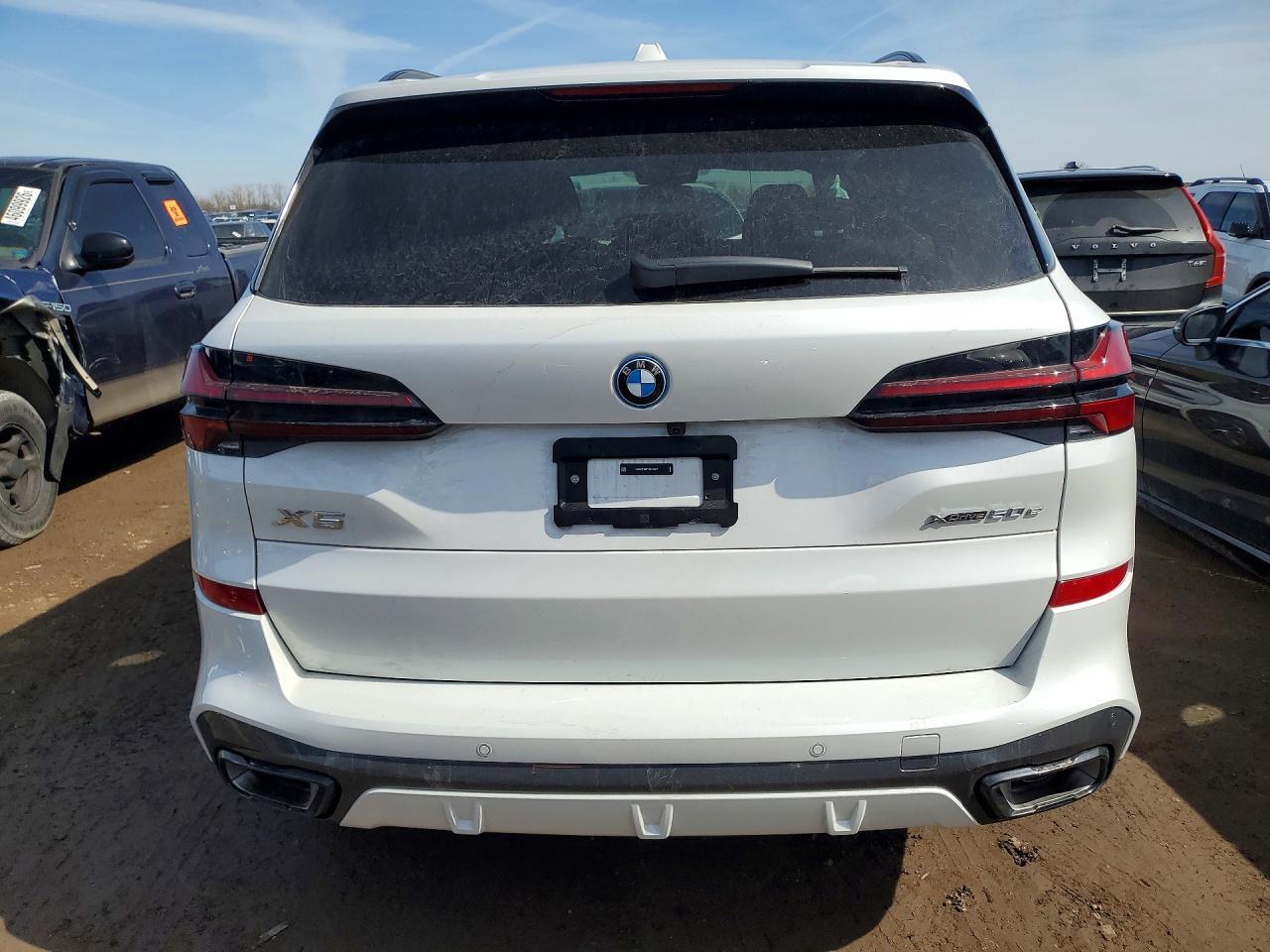 2026 BMW X5 xDrive50E - zdjęcie 6